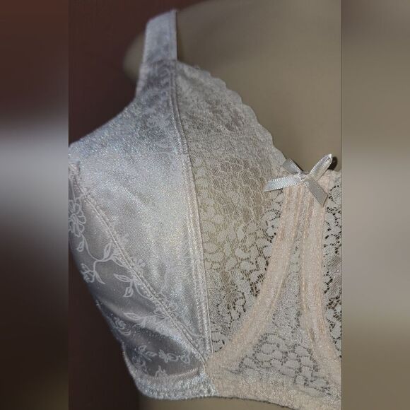 Playtex 36DD nude underwire bra - Picture 3 of 12